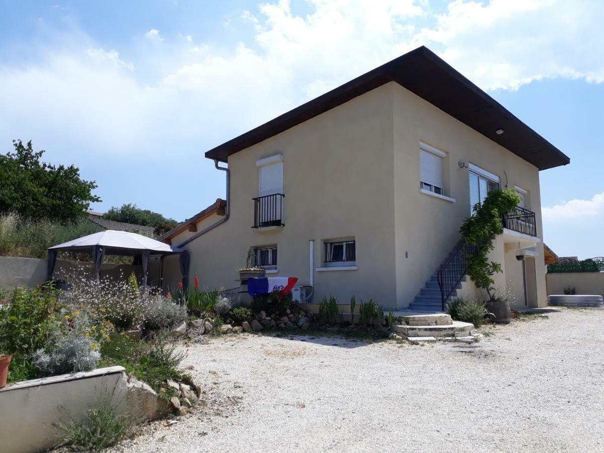 Guest House Domaine Des Grouilleres Saint-Clair-du-Rhone Exterior foto